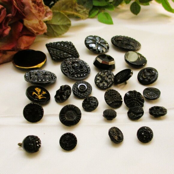 Antique FRENCH JET Black Glass Buttons: VICTORIAN Edwardian Sewing Craft - Picture 2 of 11